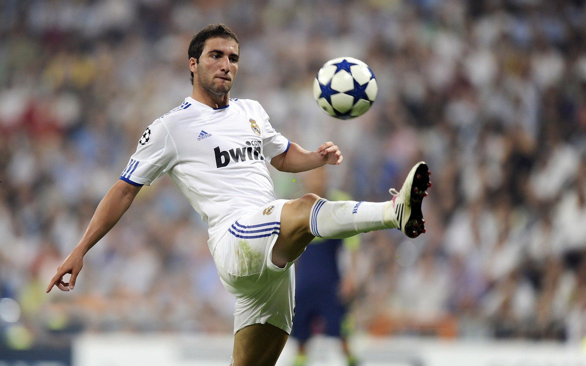 奥古斯托盛赞凯拉特，一支正在创造国家历史的球队