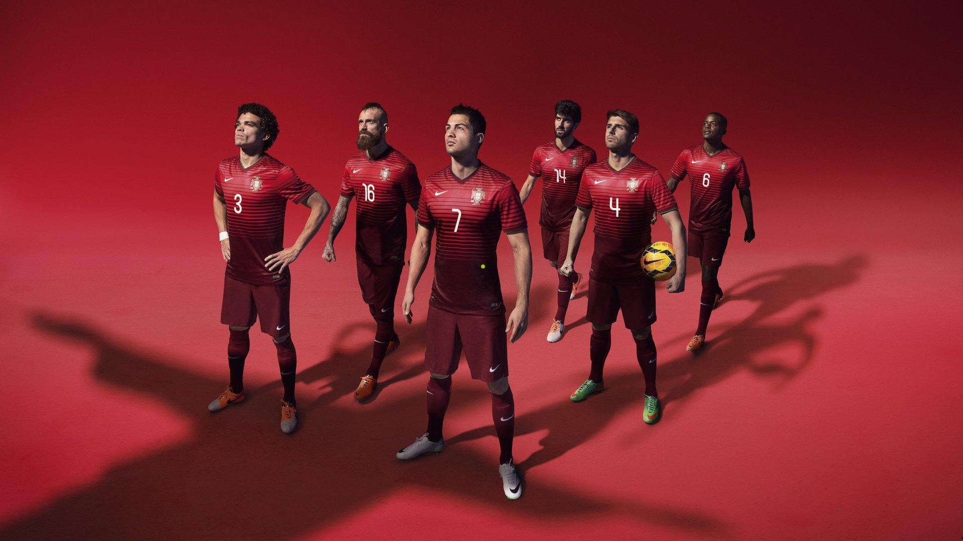 开云app：国足备战中阿之战，金敬道或缺席引关注，戴伟浚归队合练增希望